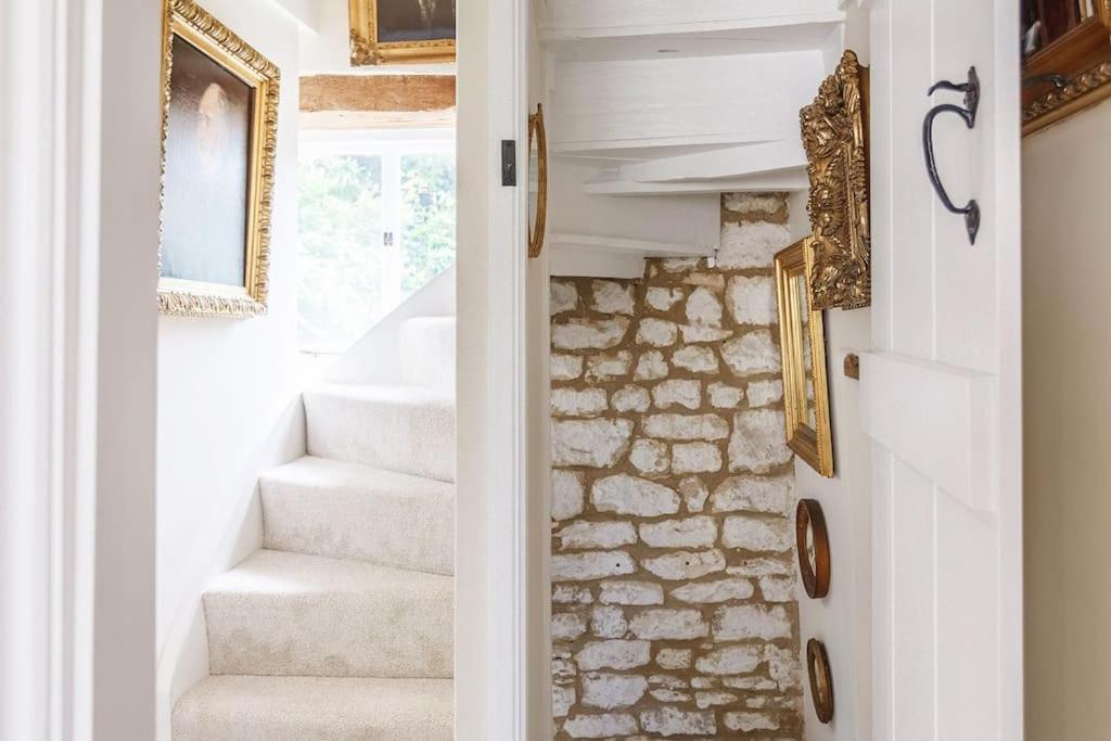 Stylish Getaway * Painswick