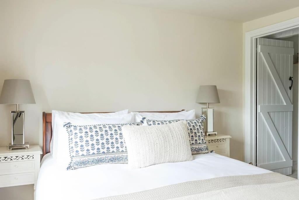 Stylish Getaway Holiday home Painswick
