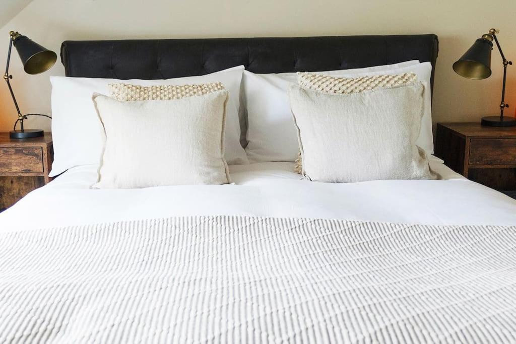 Stylish Getaway * Painswick